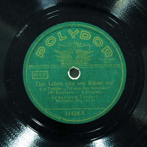 Das Leben gibt uns Rätsel auf / Der Stern von Rio