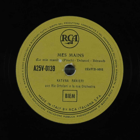 Mes Mains / 'Na voce, 'na chitarra