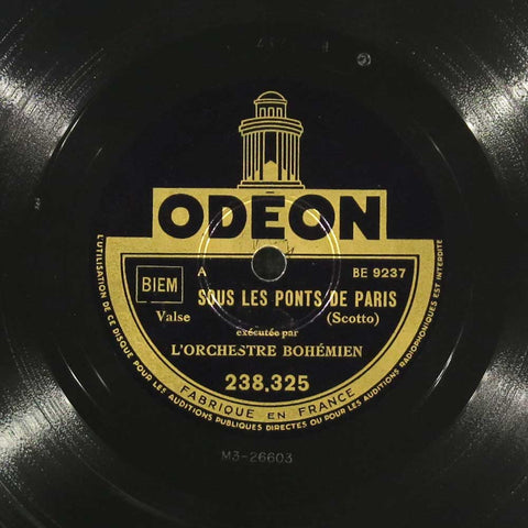 Sous les Ponts de Paris / Amoureuse